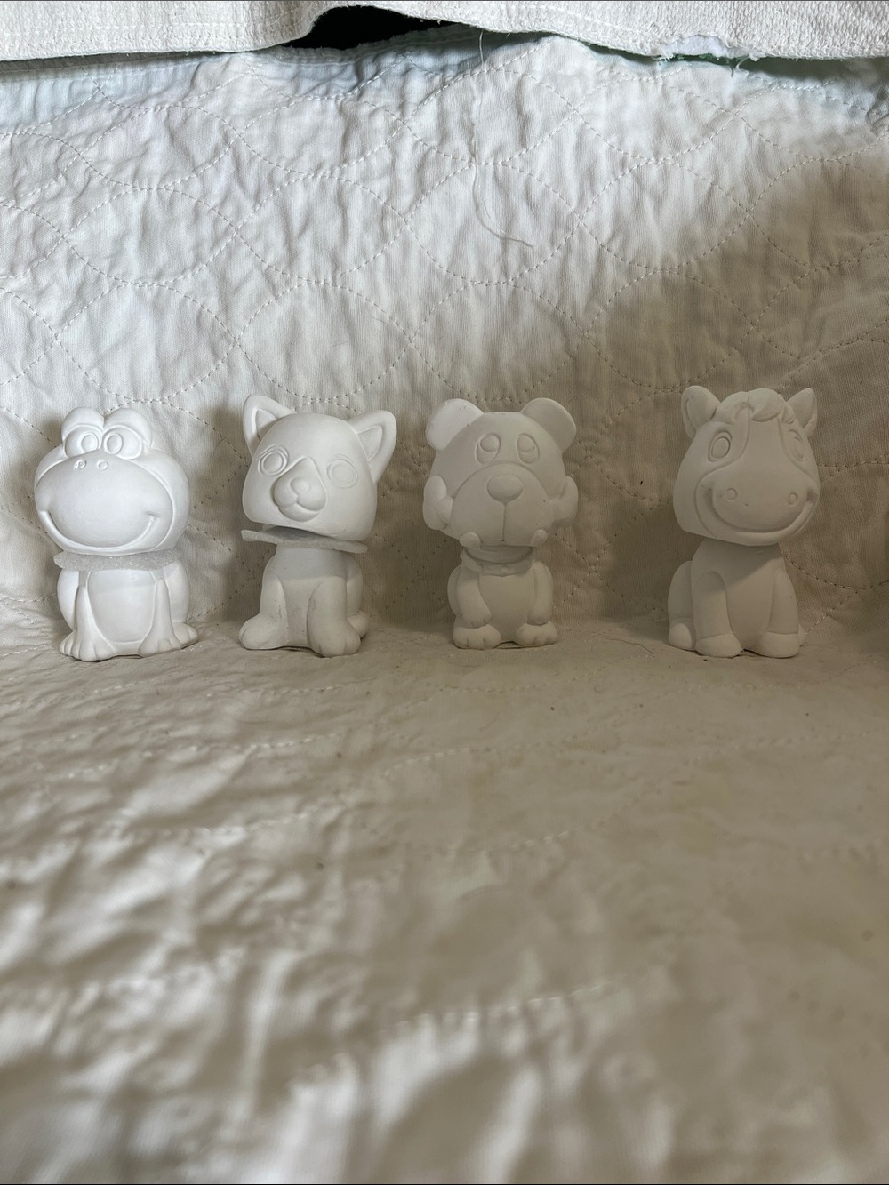 White Small Pets Ceramic Figurine Set - Unbranded